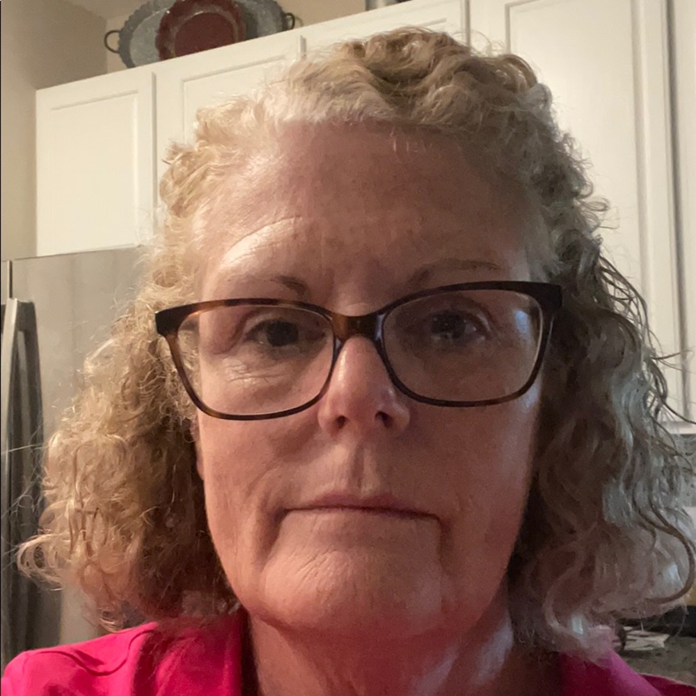 Meet your Posher, Deidra
